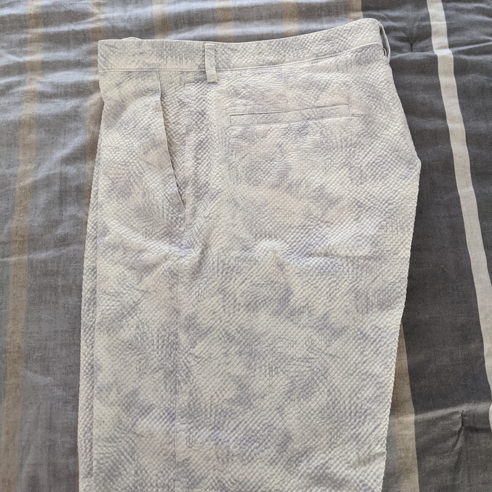 NWOT PGA Tour Floral Casual Shorts - Sz 36